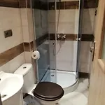 波罗家庭式旅舍 公寓